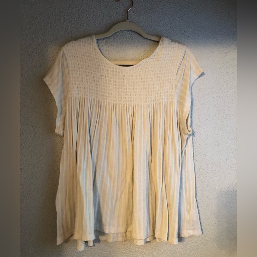 Cream flowy top